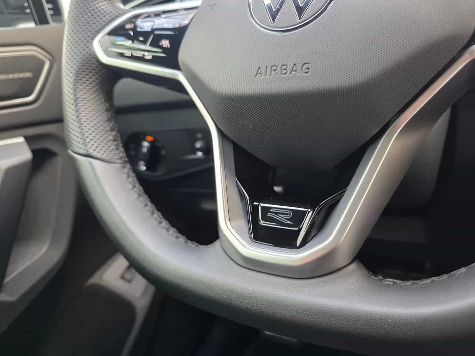 Volkswagen Tiguan Allspace 12/2022-photo-26