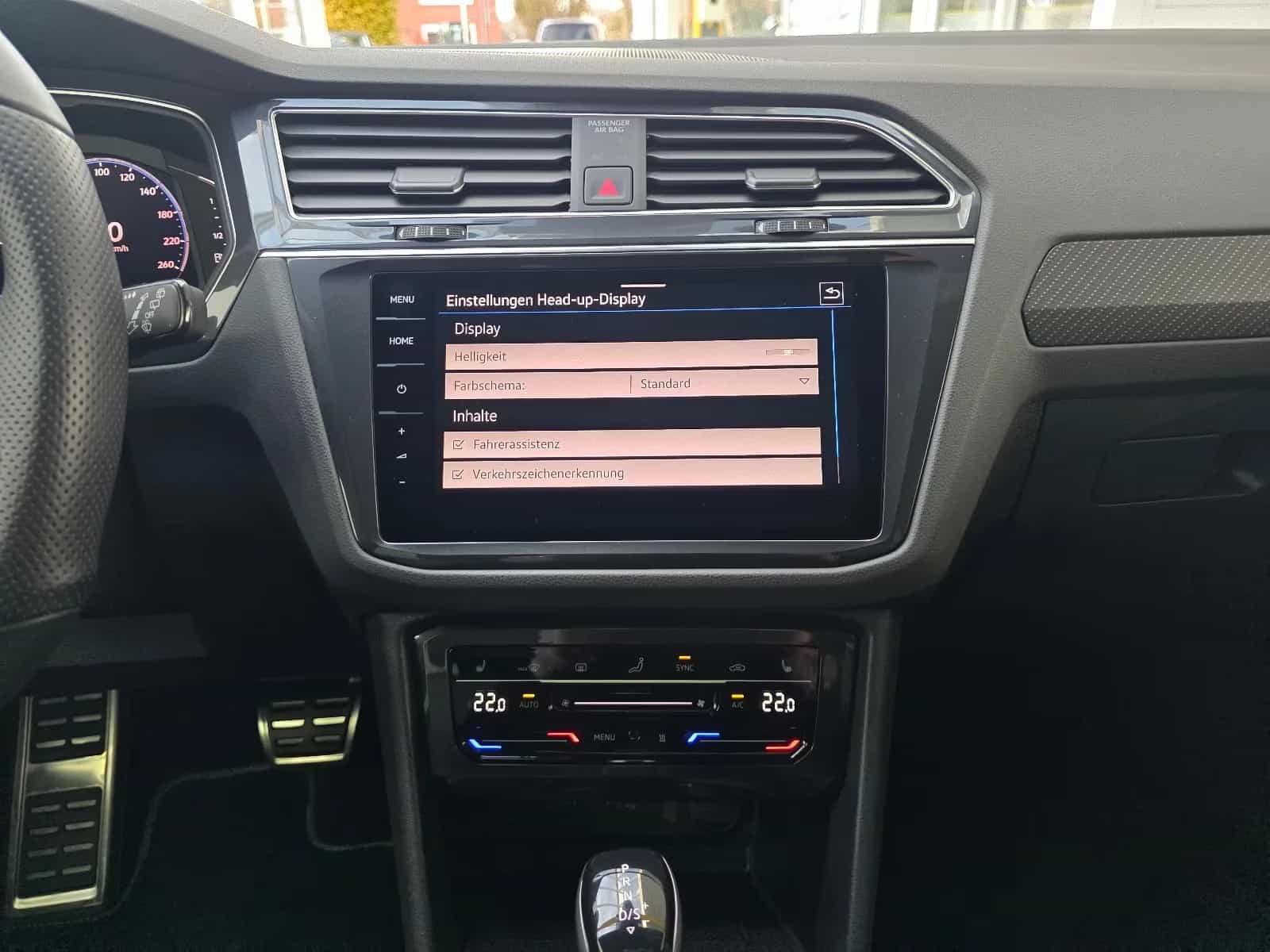 Volkswagen Tiguan Allspace 12/2022-photo-38