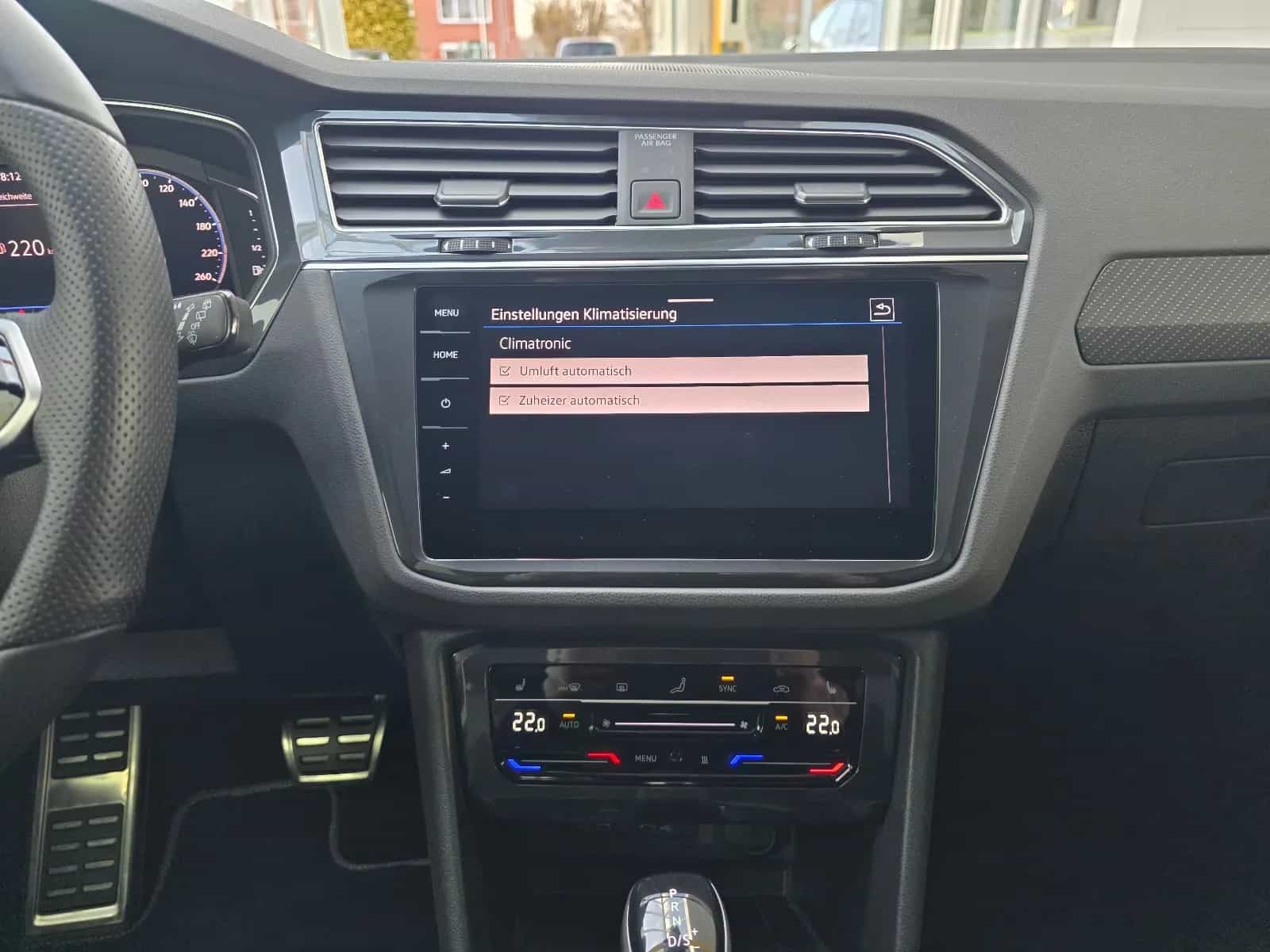 Volkswagen Tiguan Allspace 12/2022-photo-40