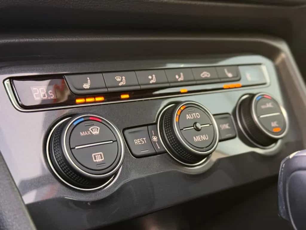 Volkswagen Tiguan 2.0TSI 4Motion Highline R-LINE *PANO|AHK* 05/2018-photo-22