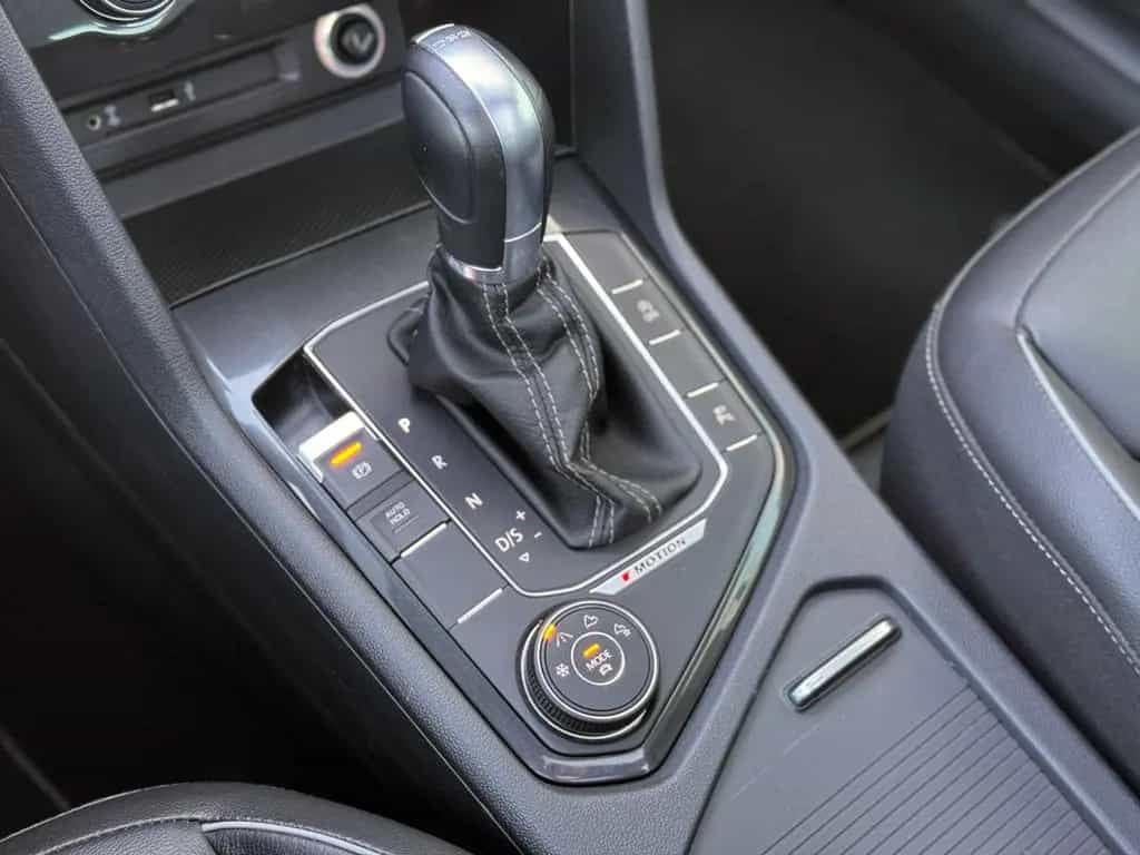 Volkswagen Tiguan 2.0TSI 4Motion Highline R-LINE *PANO|AHK* 05/2018-photo-23