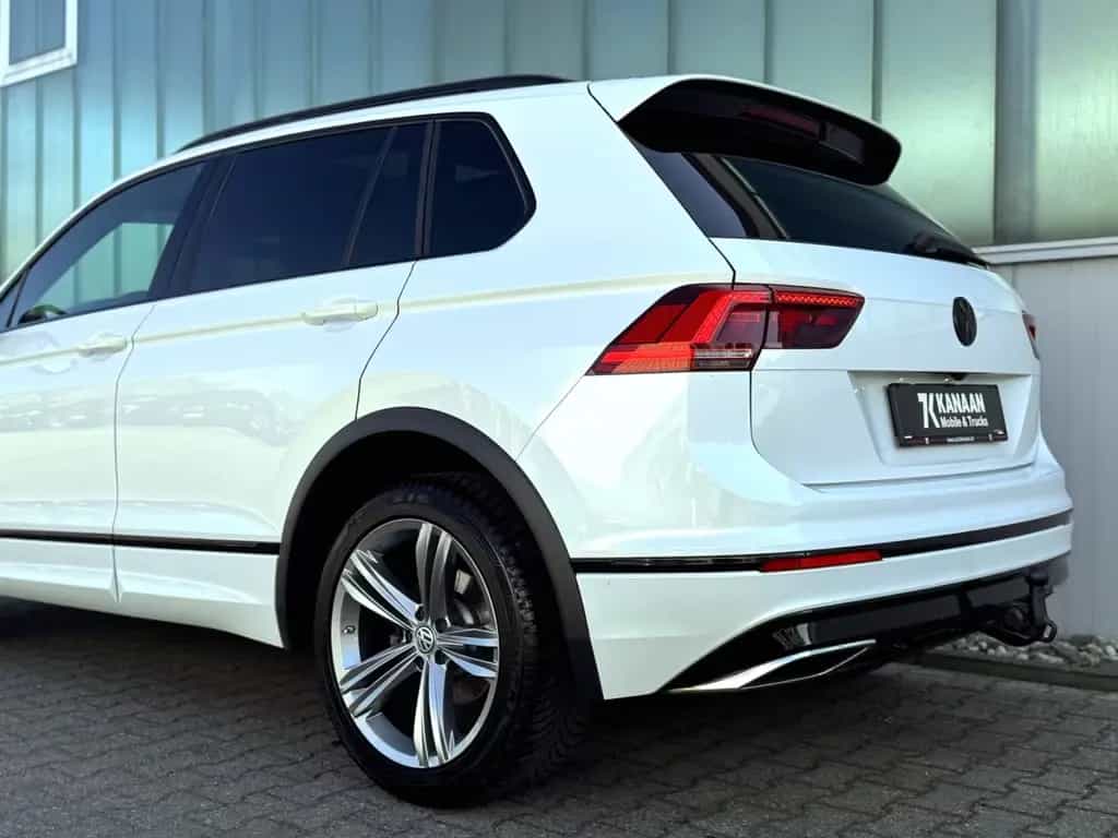 Volkswagen Tiguan 2.0TSI 4Motion Highline R-LINE *PANO|AHK* 05/2018-photo-3