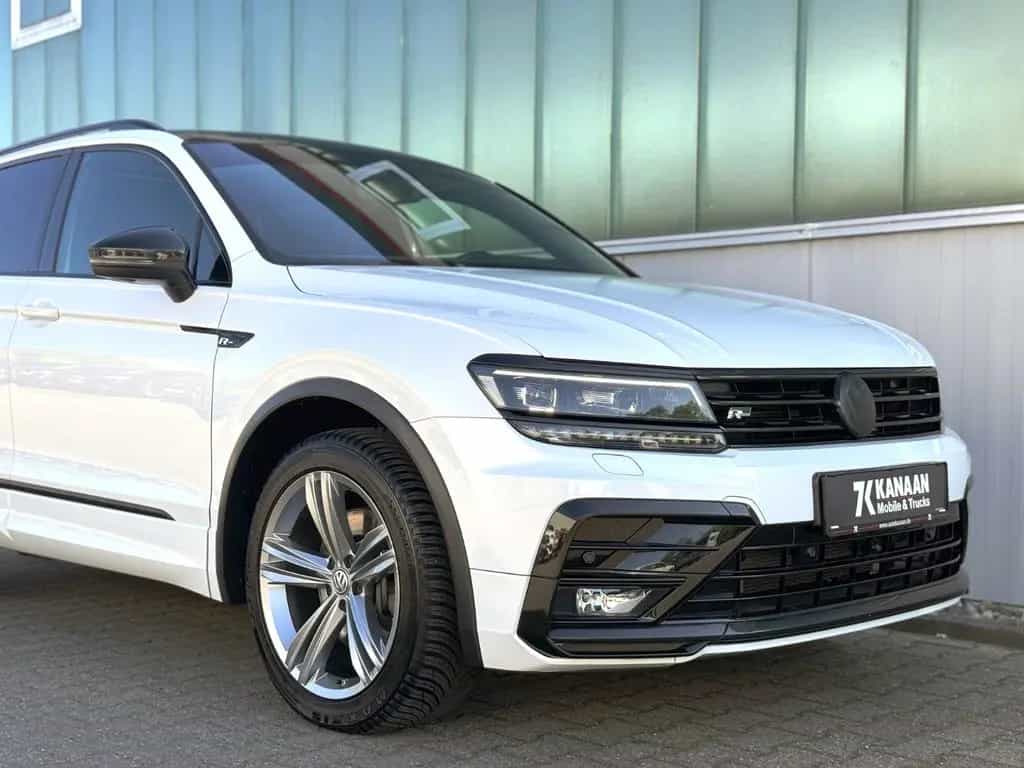 Volkswagen Tiguan 2.0TSI 4Motion Highline R-LINE *PANO|AHK* 05/2018-photo-32