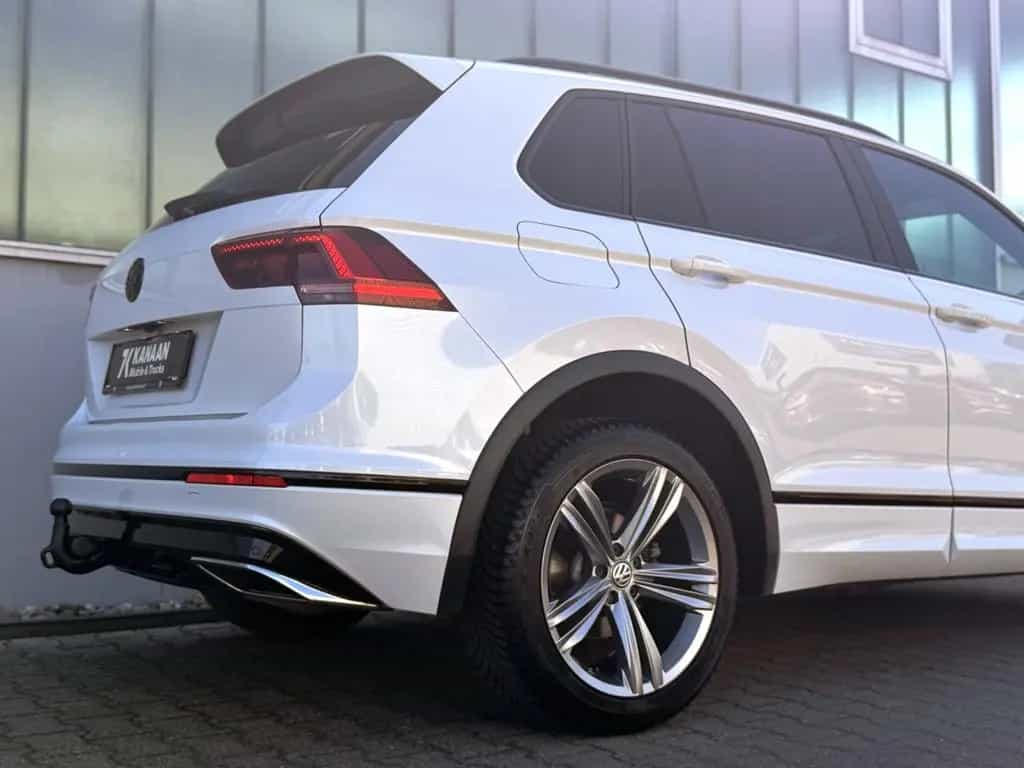 Volkswagen Tiguan 2.0TSI 4Motion Highline R-LINE *PANO|AHK* 05/2018-photo-34