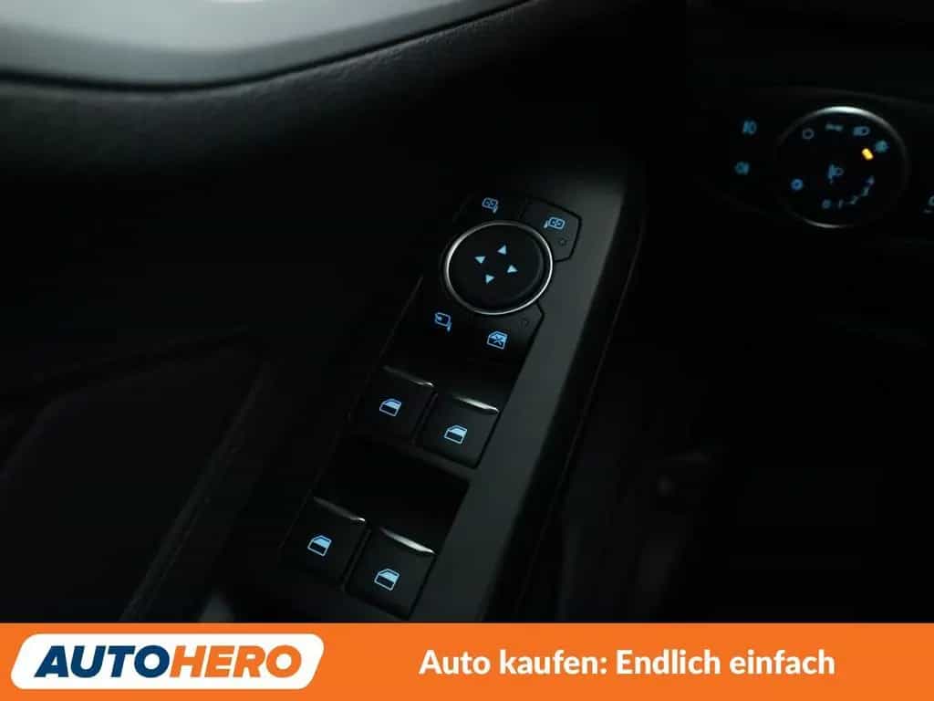 Ford Focus 1.0 EcoBoost Cool&Connect*NAVI*TEMPO*PDC* 04/2019-photo-27