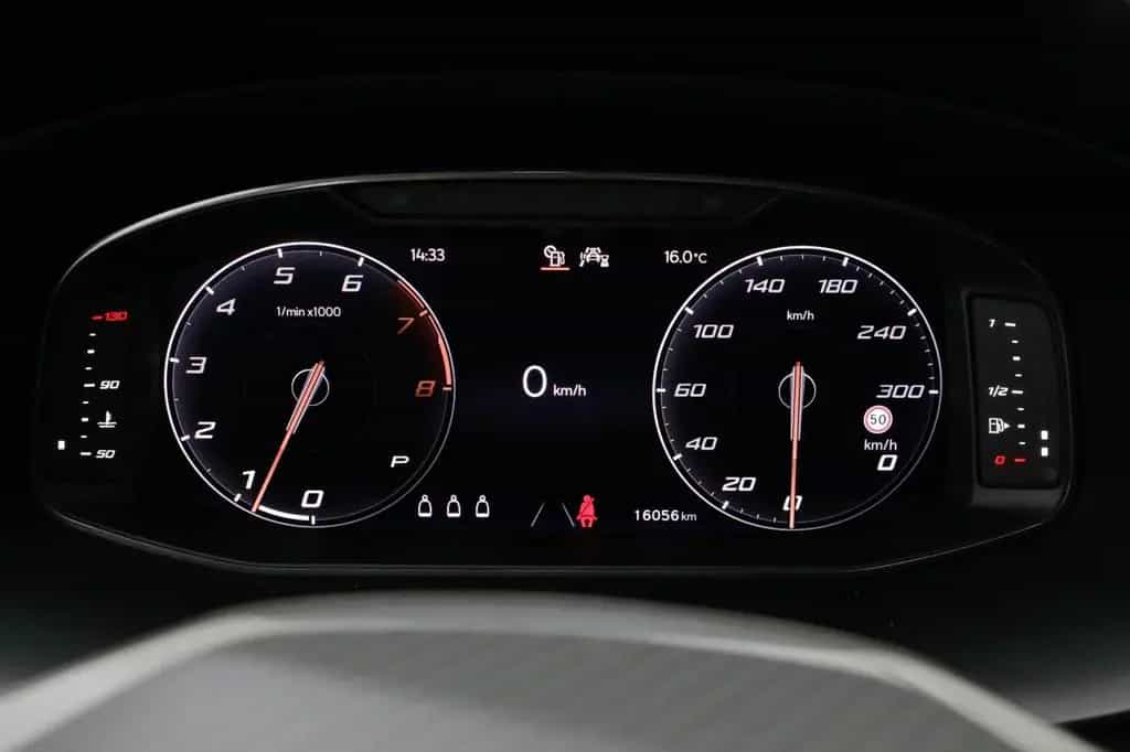 Cupra Ateca 1.5 TSI DSG AHK Navi ACC Kamera Virtual 02/2024-photo-19