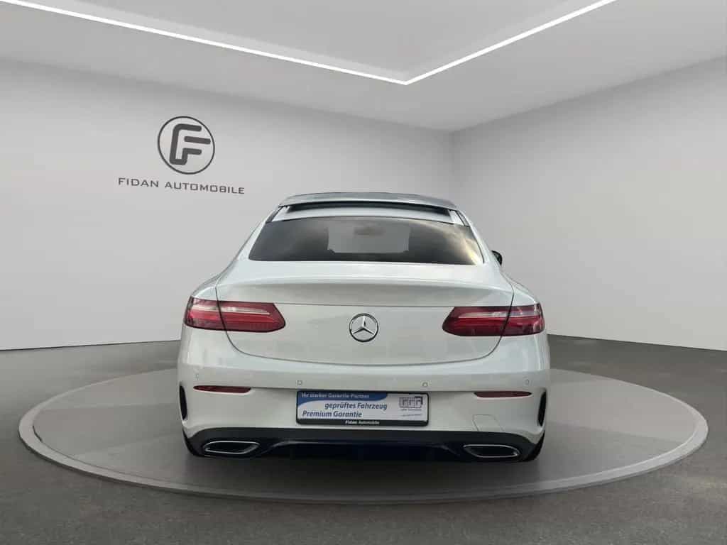 Mercedes-Benz E 200 Coupe AMG-Line*Pano*Night*Wide*Burmester* 01/2019-photo-3