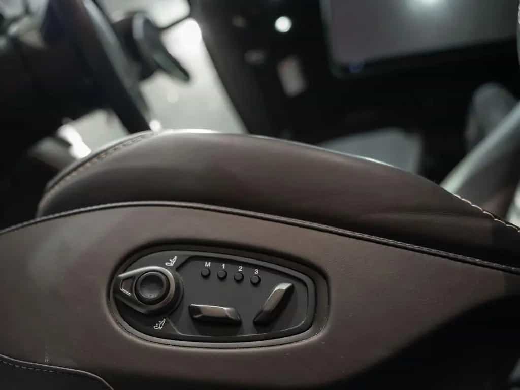 Aston Martin DBX V8 707 Keramisch Stoelventilatie 4.0 V8 707 09/2023-photo-26