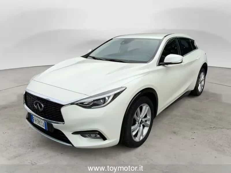 Infiniti Q30 1.5 diesel Premium 03/2017-photo-0