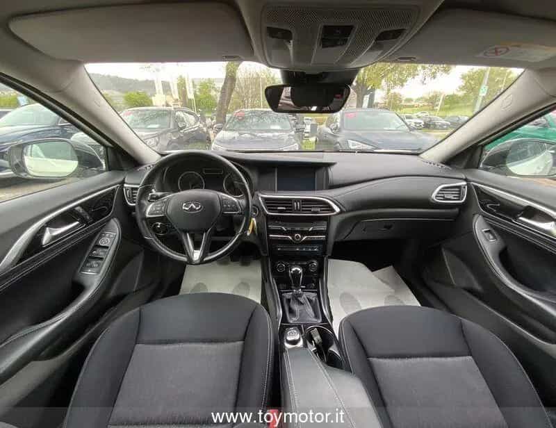 Infiniti Q30 1.5 diesel Premium 03/2017-photo-10
