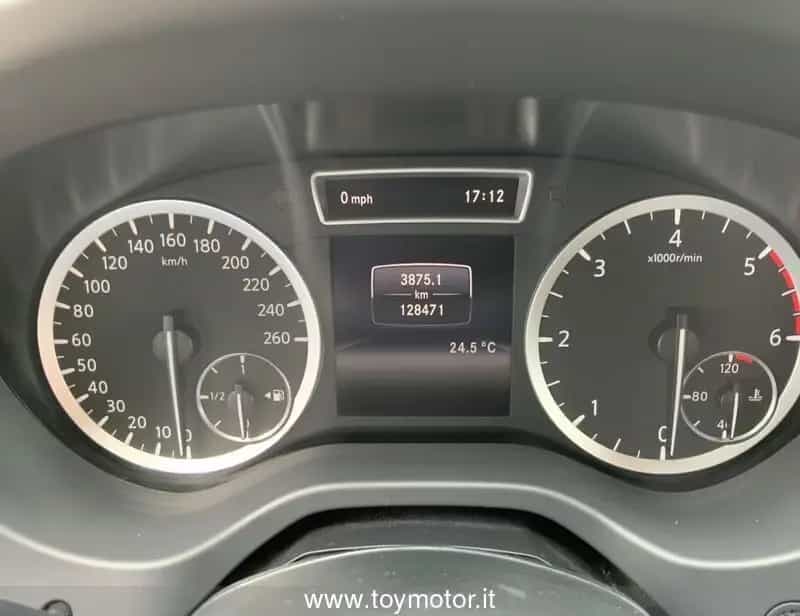 Infiniti Q30 1.5 diesel Premium 03/2017-photo-5