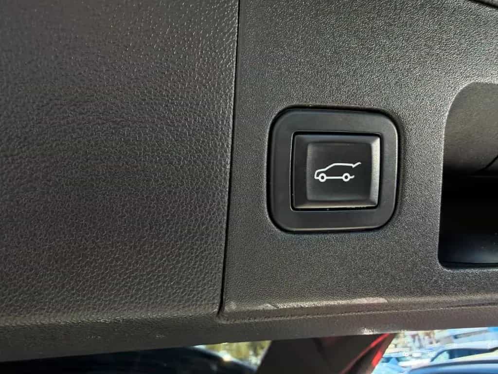 Cadillac XT5 Platinum AWD AHK/PANO/ACC/HUD/CAM 10/2018-photo-12