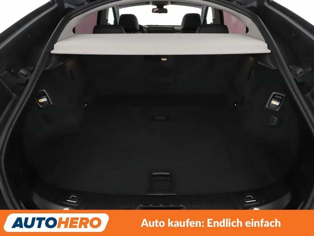 BMW 5 Series 08/2015-photo-17