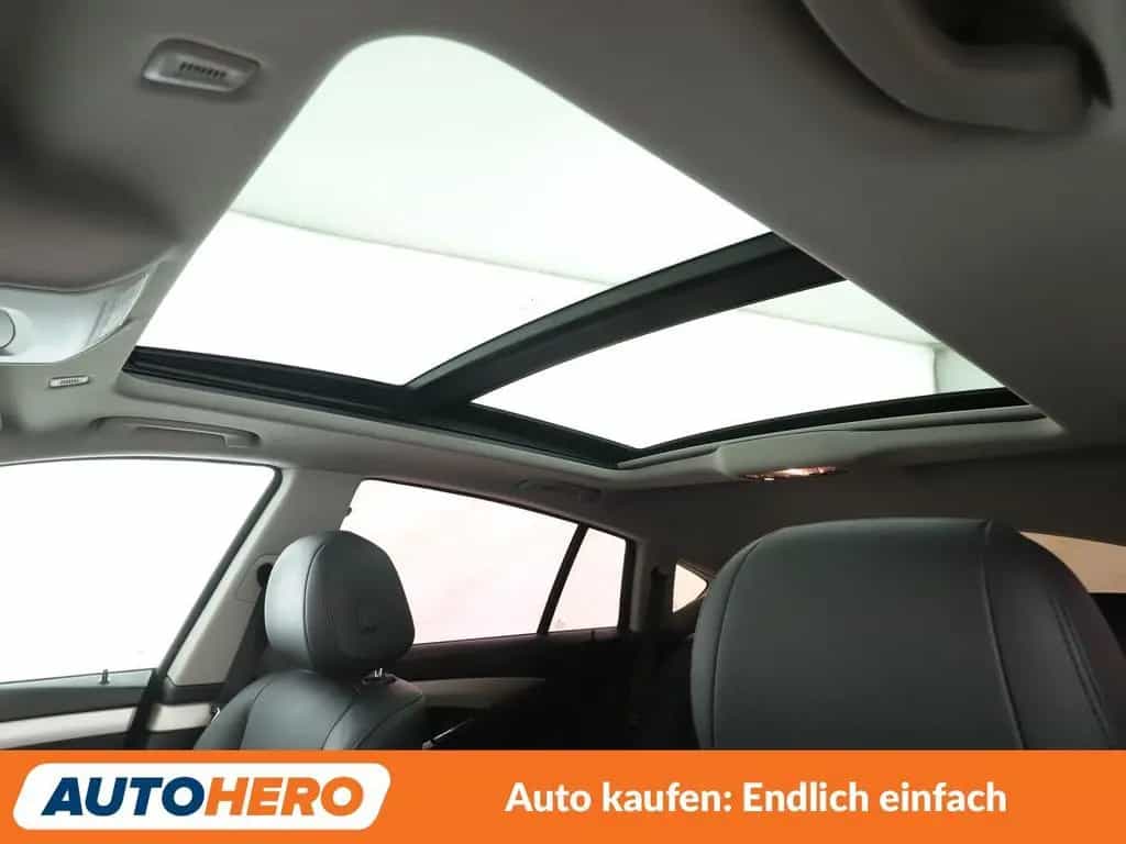 BMW 5 Series 08/2015-photo-25