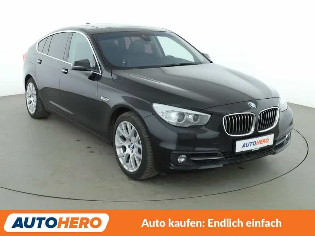 BMW 5 Series 08/2015-photo-7