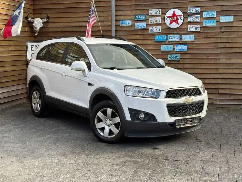 Chevrolet Captiva 2.4 LT 2WD Klima AHK 7Sitze PDC 01/2012-photo-1