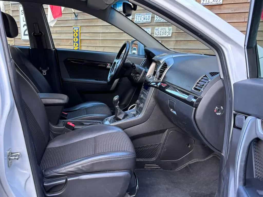 Chevrolet Captiva 2.4 LT 2WD Klima AHK 7Sitze PDC 01/2012-photo-28
