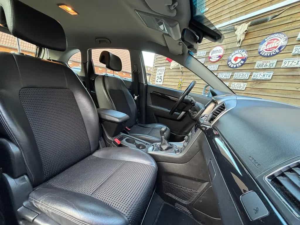 Chevrolet Captiva 2.4 LT 2WD Klima AHK 7Sitze PDC 01/2012-photo-29