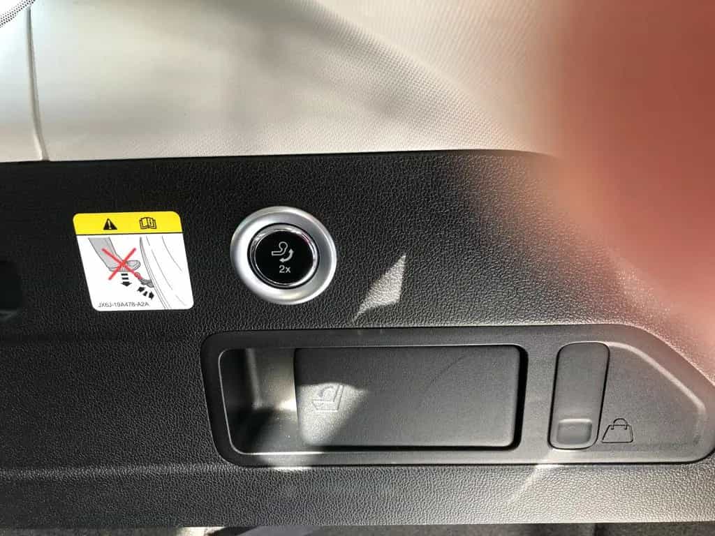 Ford Focus Turnier Cool & Connect PANORAMA,AHK,PDC,AL 11/2020-photo-16