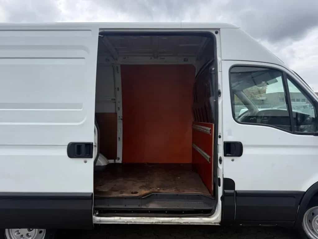 Iveco Daily 2.2d 35S13 Kasten Lang&Hoch*L3H3*AHK 06/2013-photo-4