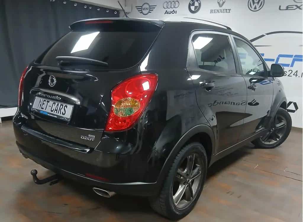 Ssangyong Korando Sapphire 4WD*LEDER*AHK 01/2012-photo-3