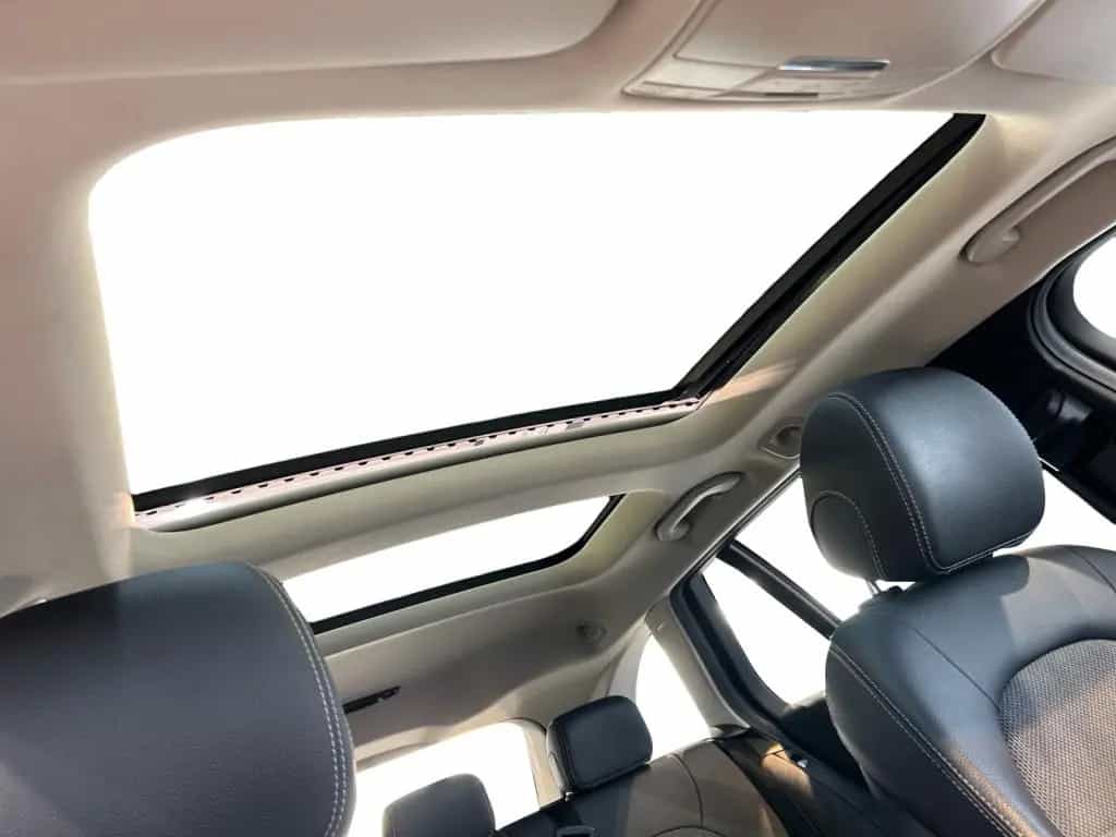 Mercedes-Benz C-Class 180 T Exclusive Avantgarde+Exclusive+Pano+SHD 04/2017-photo-13