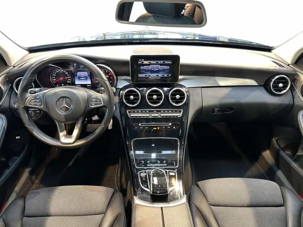 Mercedes-Benz C-Class 180 T Exclusive Avantgarde+Exclusive+Pano+SHD 04/2017-photo-14