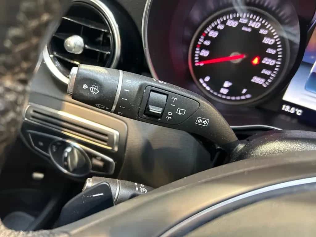Mercedes-Benz C-Class 180 T Exclusive Avantgarde+Exclusive+Pano+SHD 04/2017-photo-6