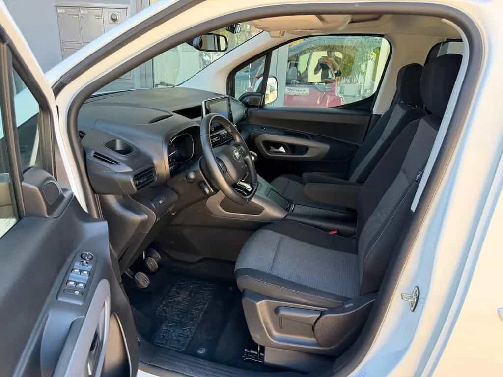 Toyota Proace City Verso L1 1.2T*Klima,AHK,PDCv+h,RFK* 11/2021-photo-10