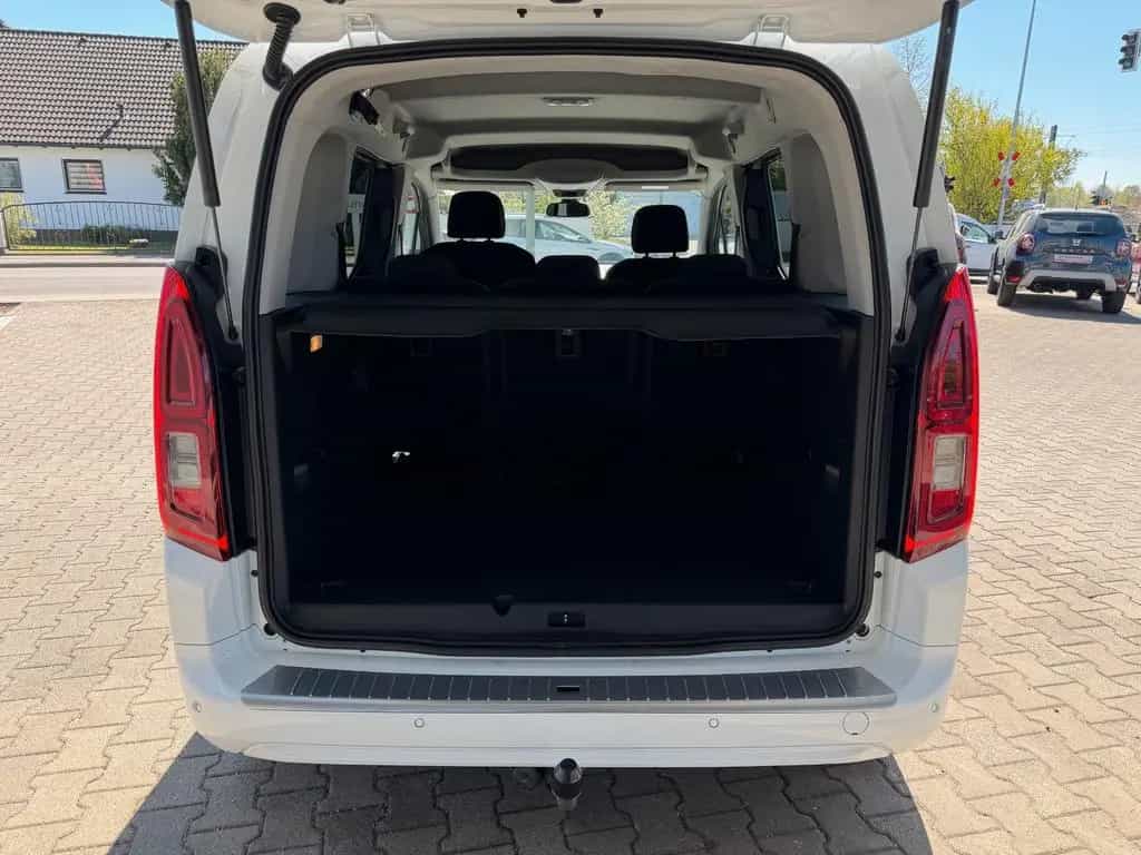 Toyota Proace City Verso L1 1.2T*Klima,AHK,PDCv+h,RFK* 11/2021-photo-18