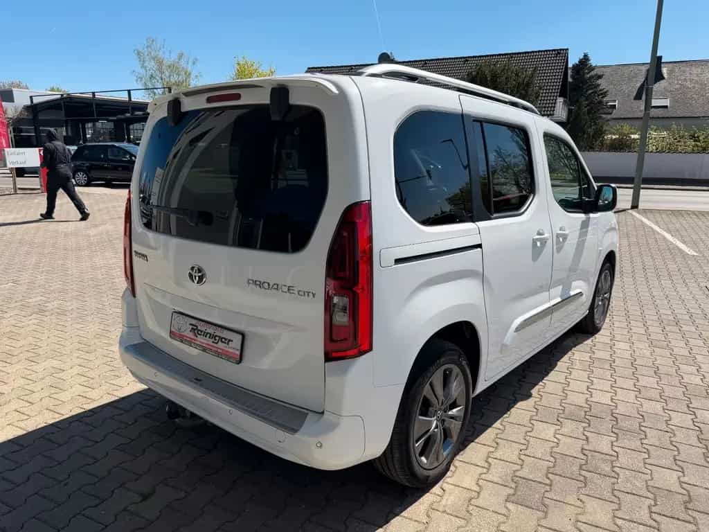 Toyota Proace City Verso L1 1.2T*Klima,AHK,PDCv+h,RFK* 11/2021-photo-5