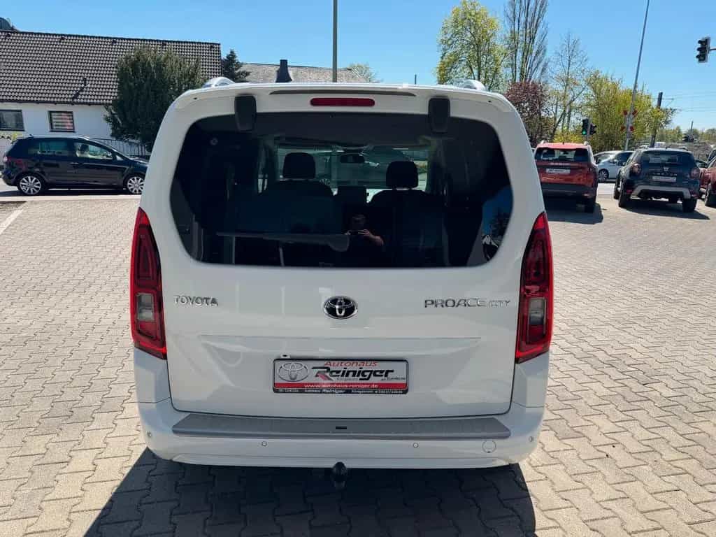 Toyota Proace City Verso L1 1.2T*Klima,AHK,PDCv+h,RFK* 11/2021-photo-6