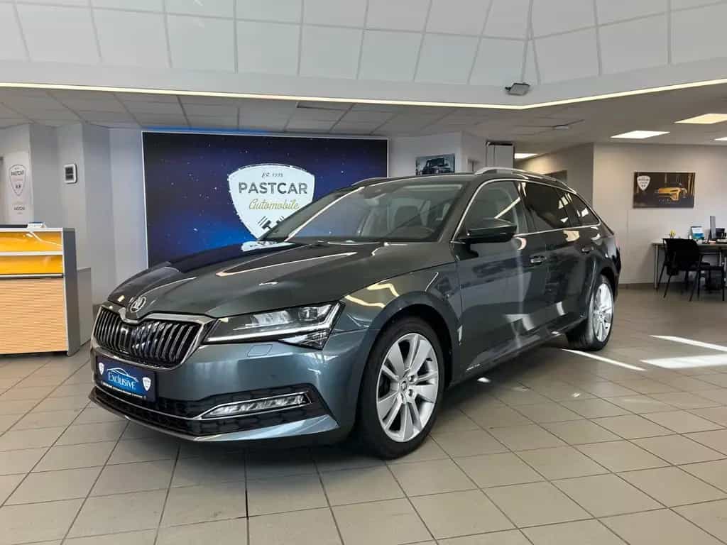 Skoda Superb Combi Style- DSG - Kamera 09/2019-photo-0