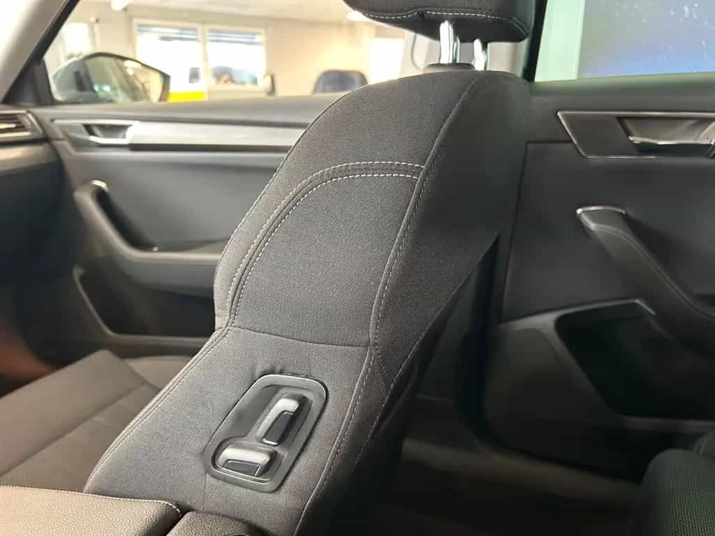 Skoda Superb Combi Style- DSG - Kamera 09/2019-photo-17