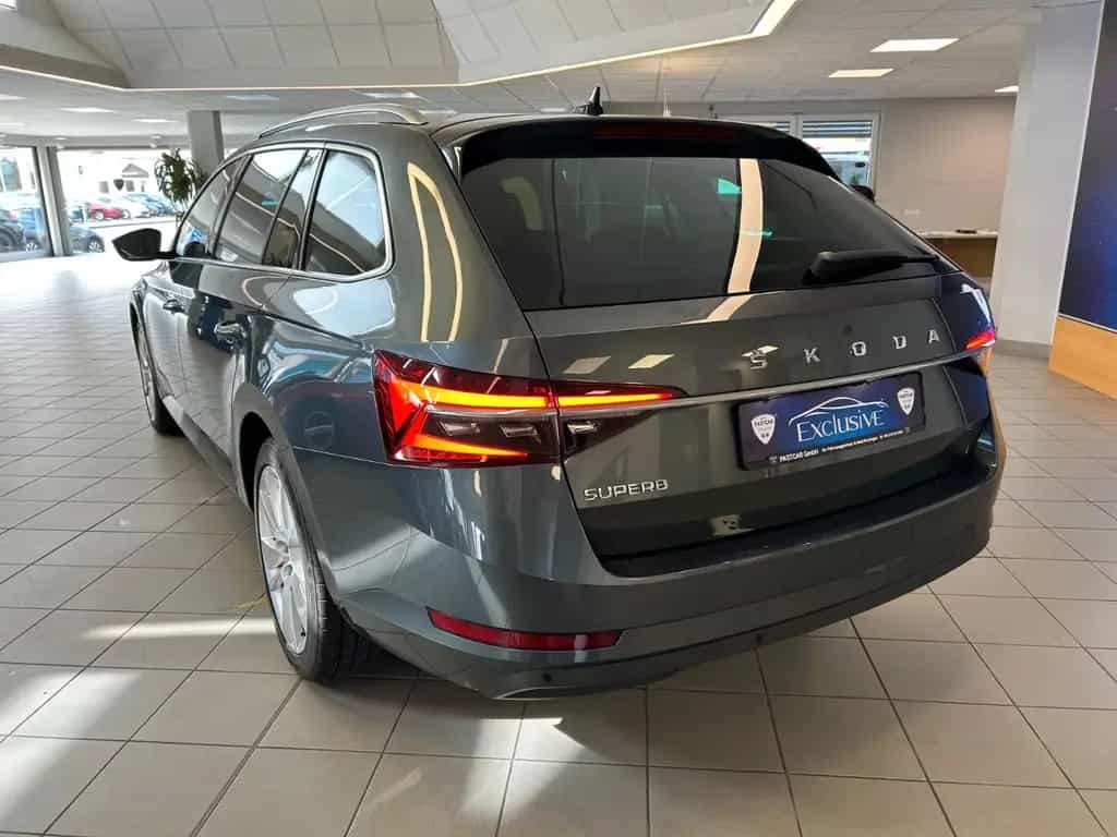 Skoda Superb Combi Style- DSG - Kamera 09/2019-photo-2