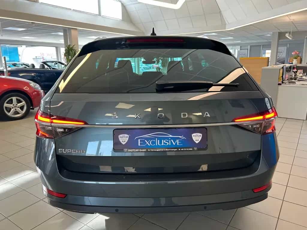 Skoda Superb Combi Style- DSG - Kamera 09/2019-photo-3