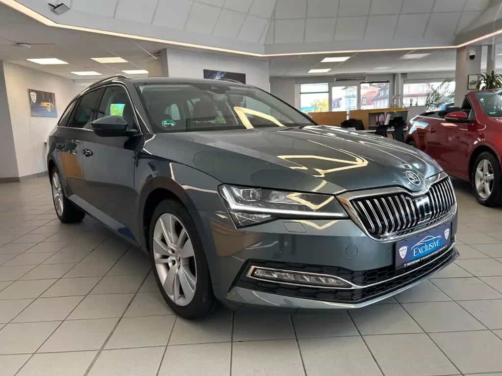 Skoda Superb Combi Style- DSG - Kamera 09/2019-photo-7