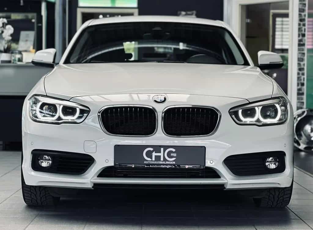 BMW 1 Series 118 i Advantage LED|SHZ|PDC|SPUR| 04/2019-photo-1