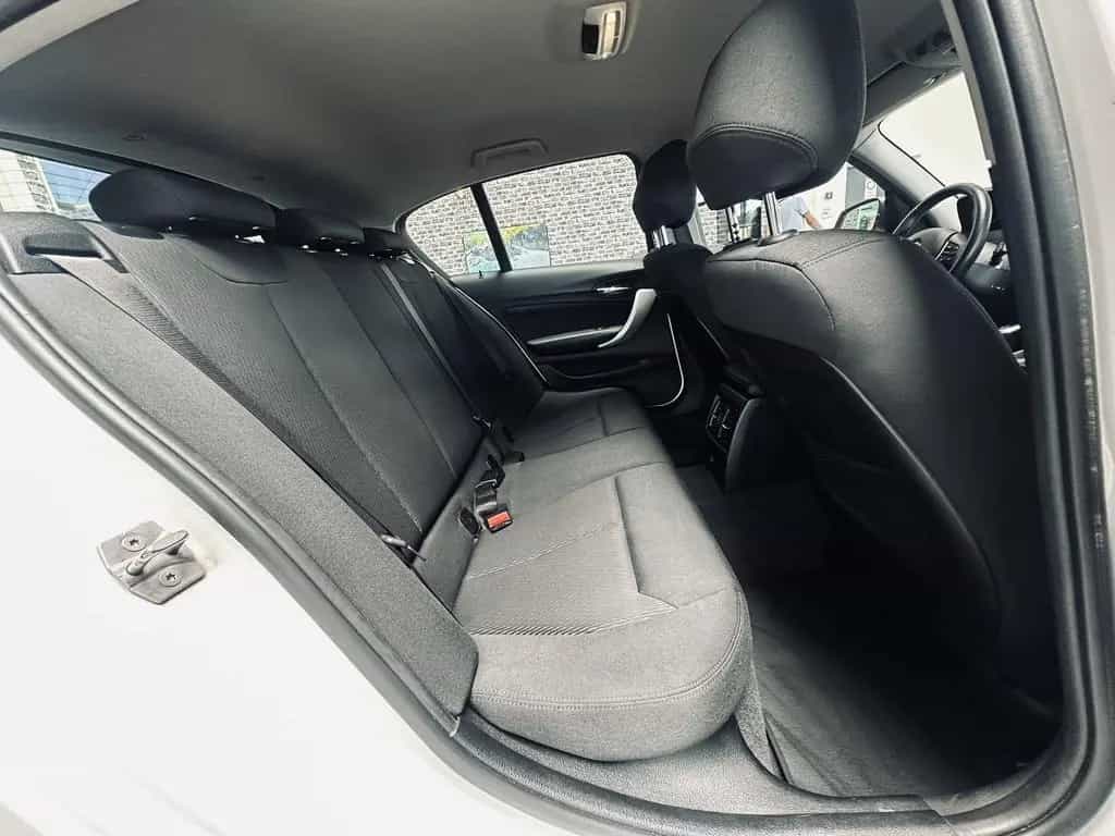 BMW 1 Series 118 i Advantage LED|SHZ|PDC|SPUR| 04/2019-photo-10