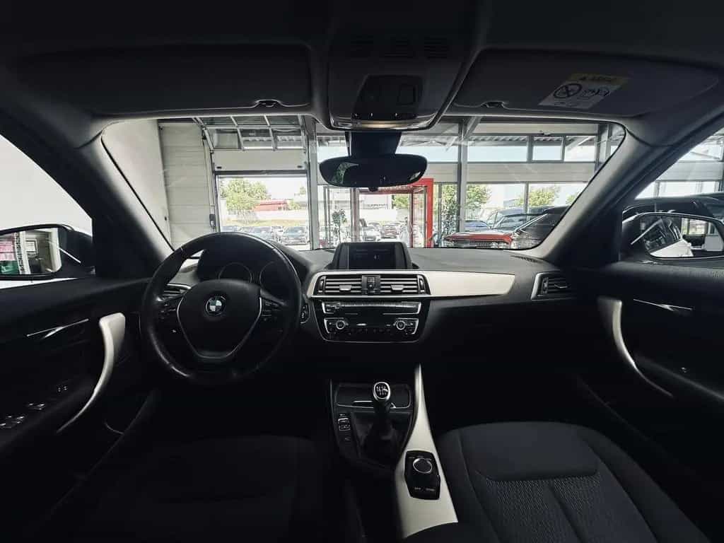 BMW 1 Series 118 i Advantage LED|SHZ|PDC|SPUR| 04/2019-photo-12