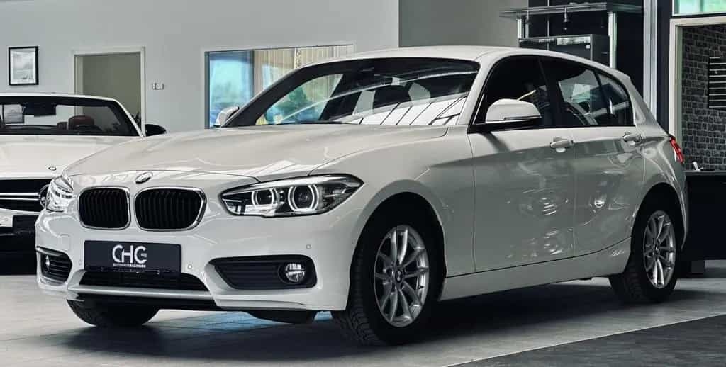 BMW 1 Series 118 i Advantage LED|SHZ|PDC|SPUR| 04/2019-photo-2