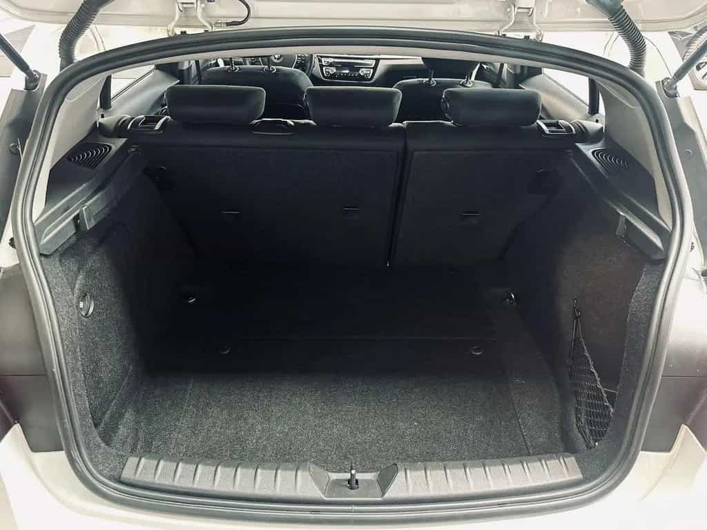 BMW 1 Series 118 i Advantage LED|SHZ|PDC|SPUR| 04/2019-photo-28