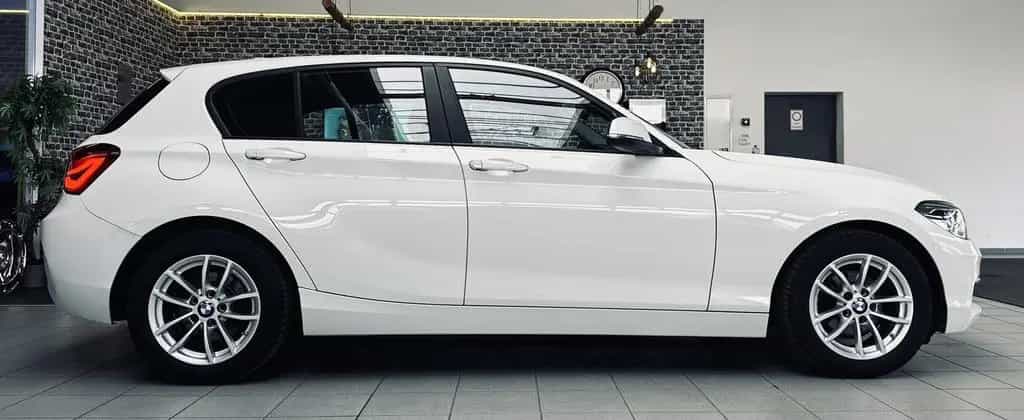 BMW 1 Series 118 i Advantage LED|SHZ|PDC|SPUR| 04/2019-photo-3