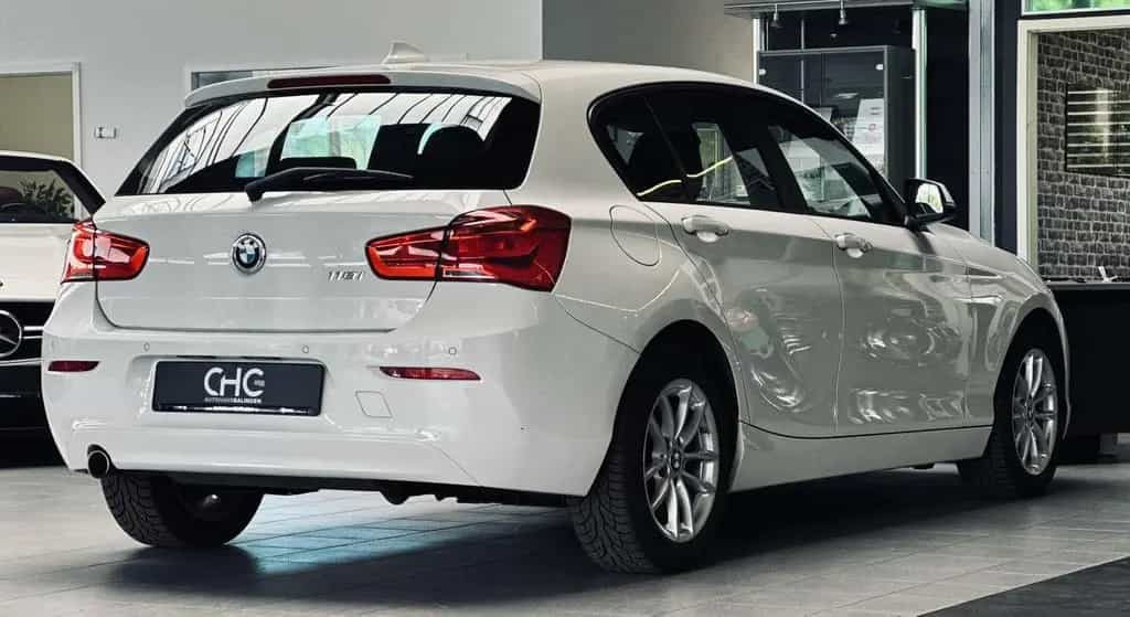 BMW 1 Series 118 i Advantage LED|SHZ|PDC|SPUR| 04/2019-photo-4