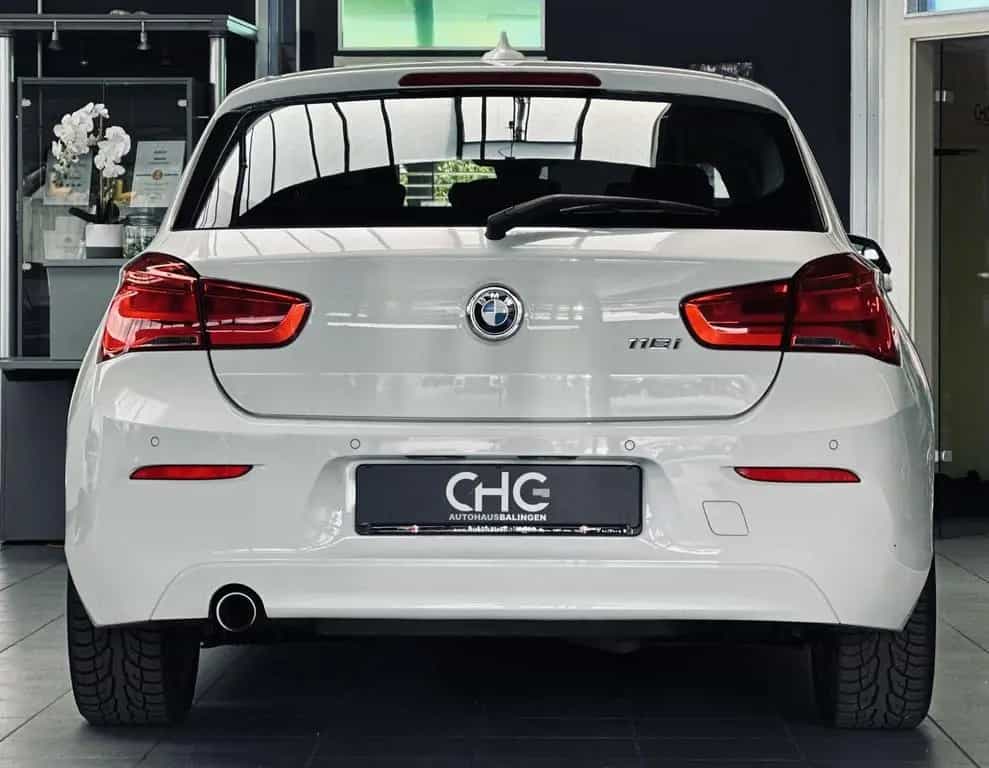 BMW 1 Series 118 i Advantage LED|SHZ|PDC|SPUR| 04/2019-photo-5