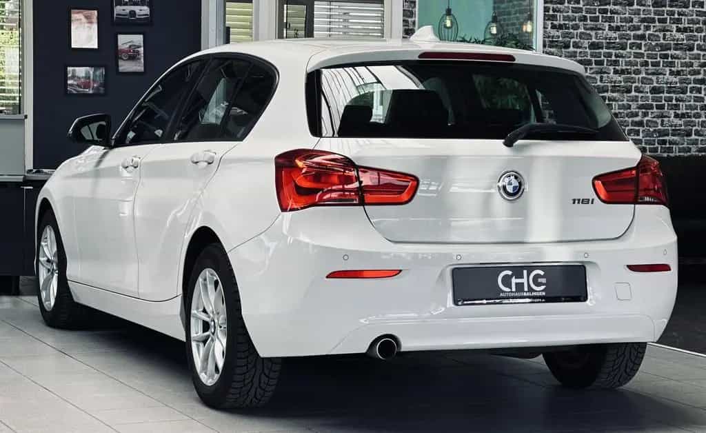 BMW 1 Series 118 i Advantage LED|SHZ|PDC|SPUR| 04/2019-photo-6
