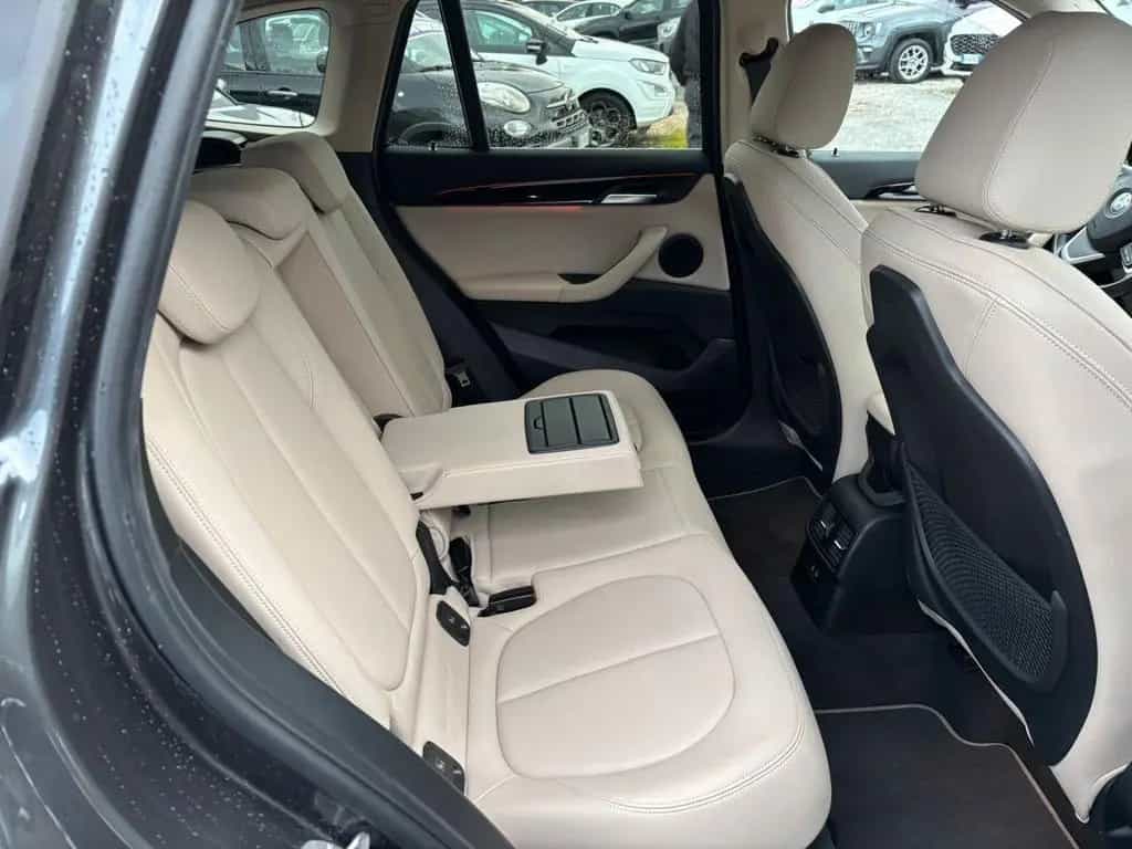 BMW X1 Bmw X1 sDrive18d xLine Plus 10/2021-photo-11