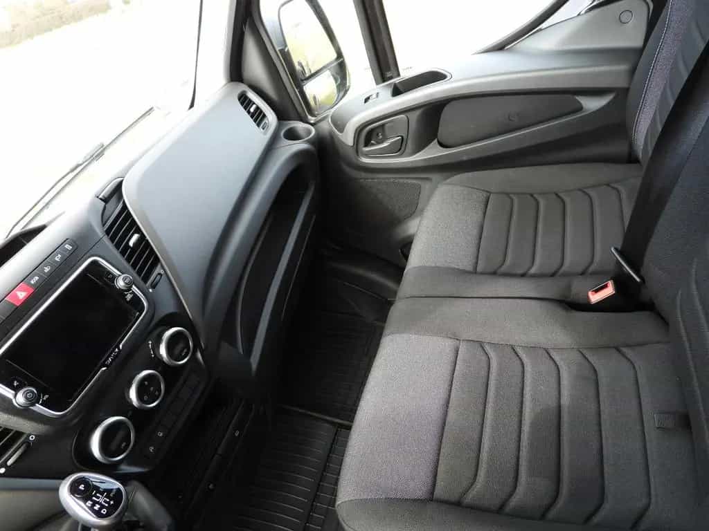 Iveco Daily 35S18 3,0L Diesel H2L3 09/2022-photo-10