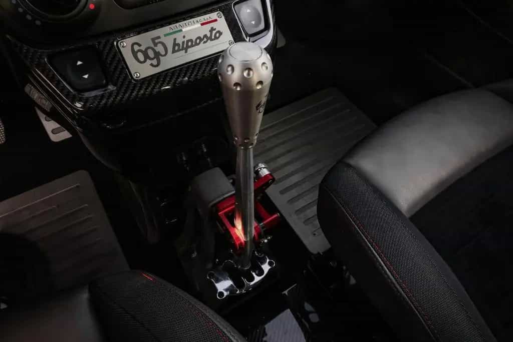 Abarth 695 Biposto 08/2018-photo-21