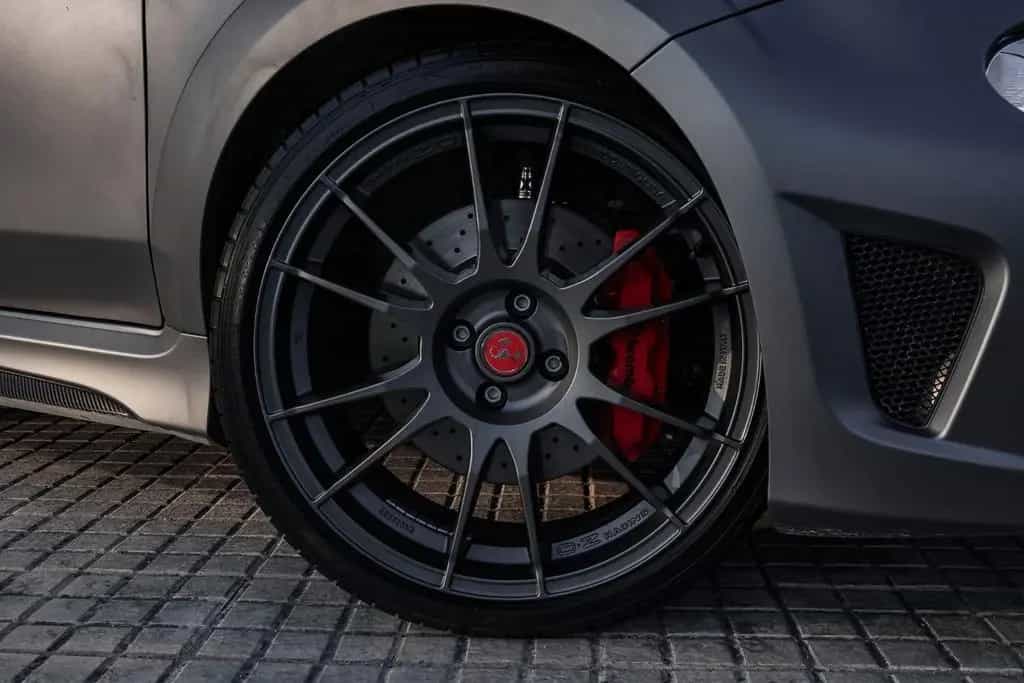 Abarth 695 Biposto 08/2018-photo-3